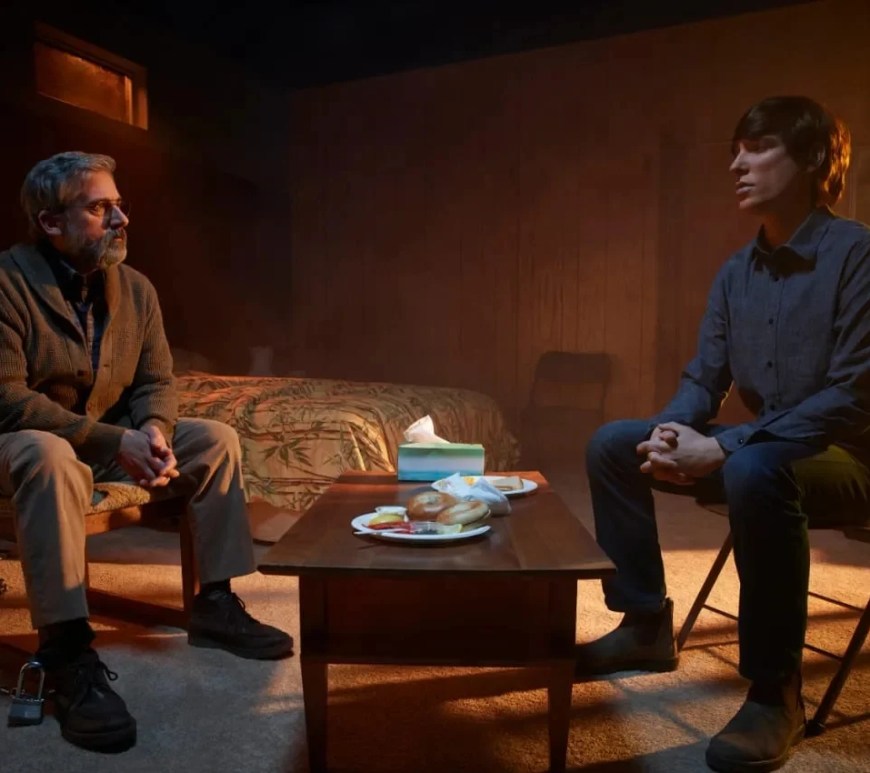 Foto da série O Paciente. Crédito: © 2024 FX Productions, LLC. All Rights Reserved.